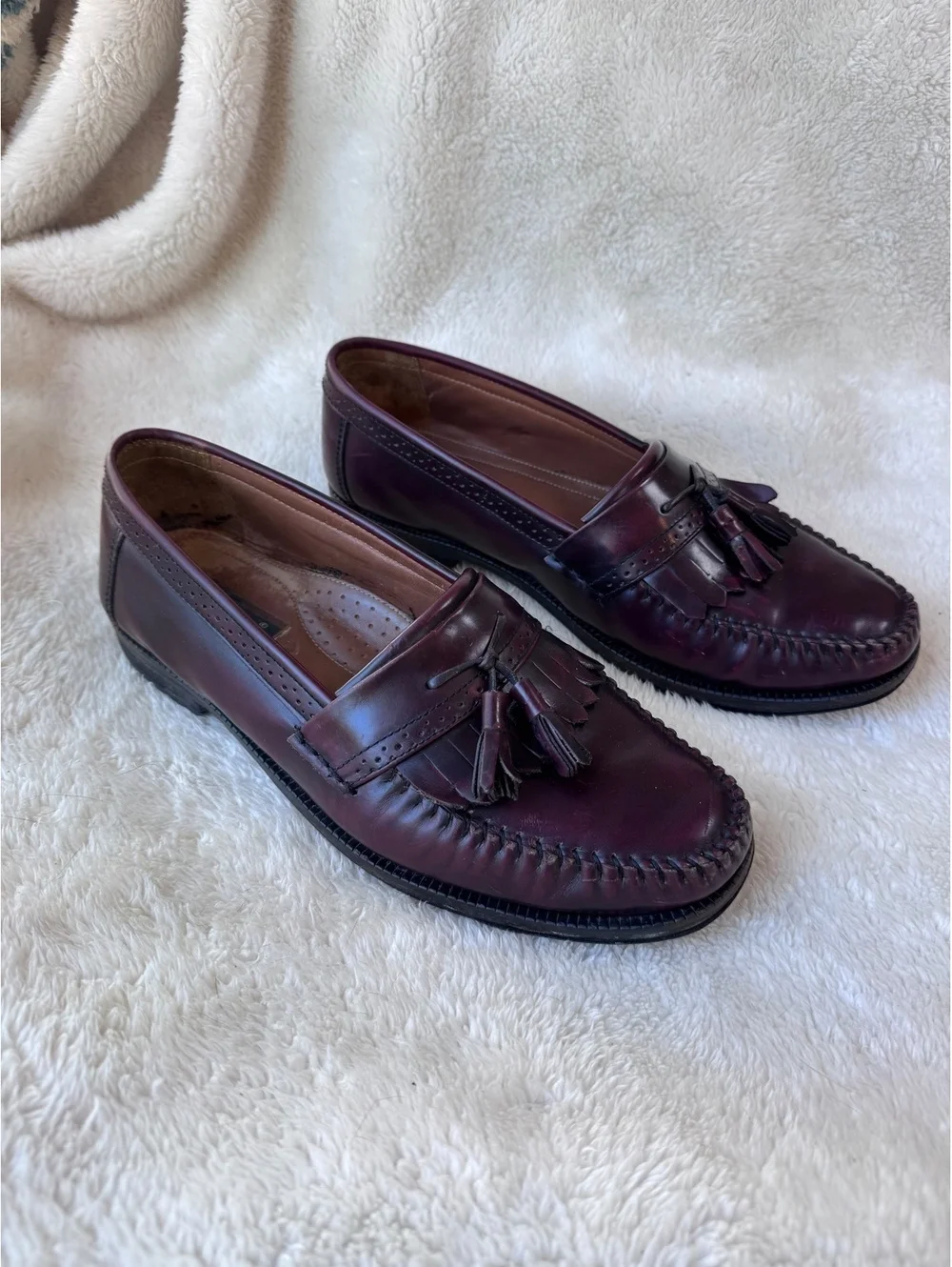 G.H. Bass Nelson 1100 Burgundy Leather Tassel Loafers Men’s Size 10.5